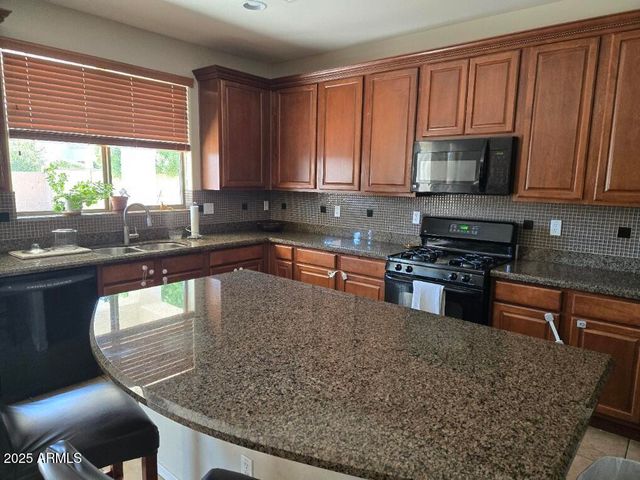 15613 W YUCATAN Drive, Surprise, AZ 85379