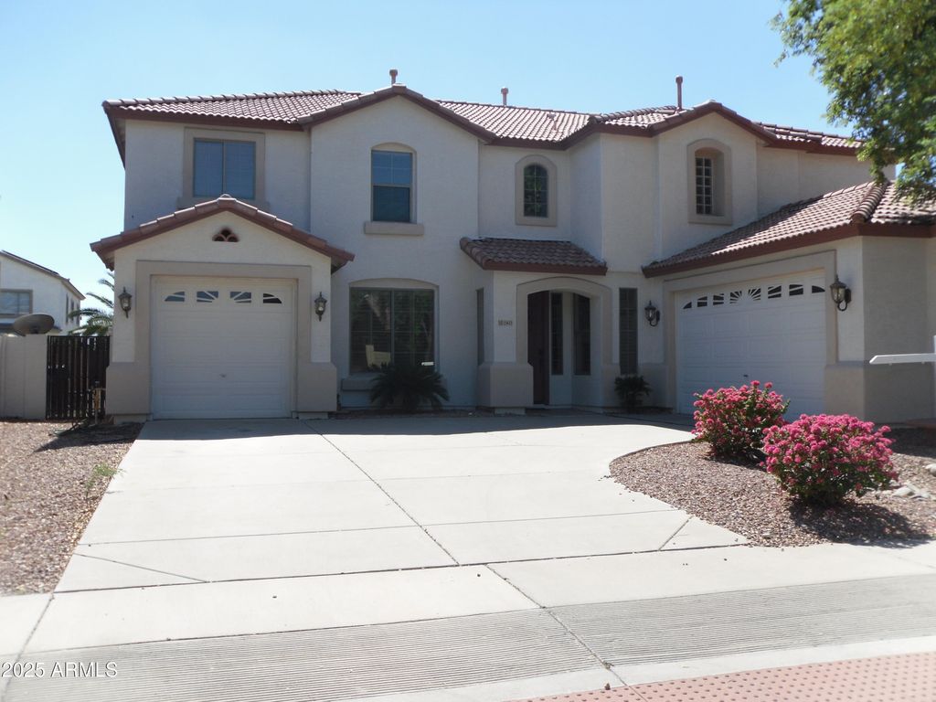 15613 W YUCATAN Drive, Surprise, AZ 85379