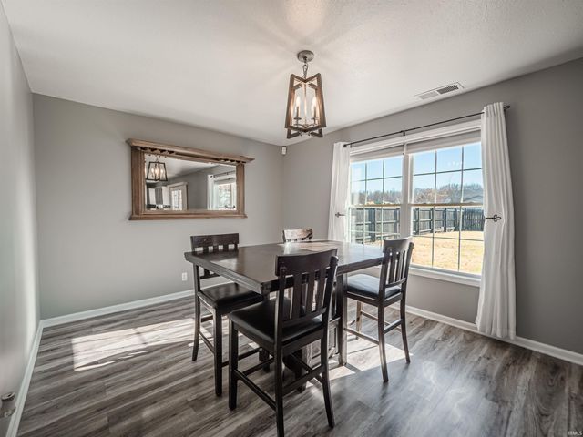 3707 Furlong Drive, Evansville, IN 47725