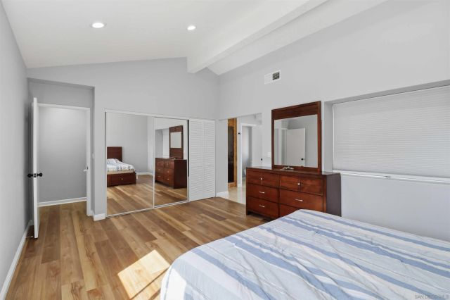 6862 Camino Berdecio, San Diego, CA 92111