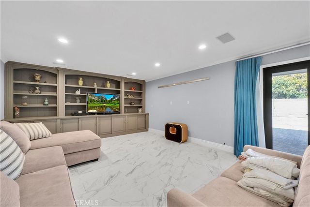 1417 W James, Anaheim, CA 92801