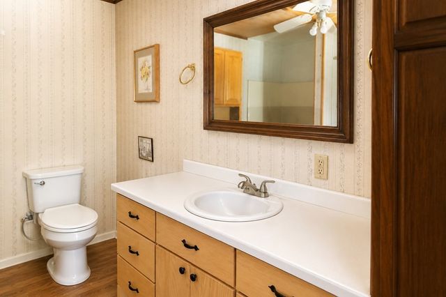 124 W Cedar Lane, Murchison, TX 75778