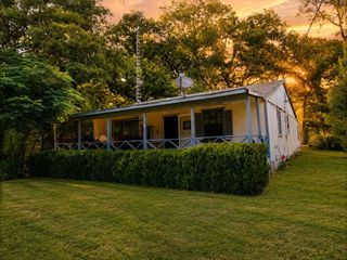 124 W Cedar Lane, Murchison, TX 75778