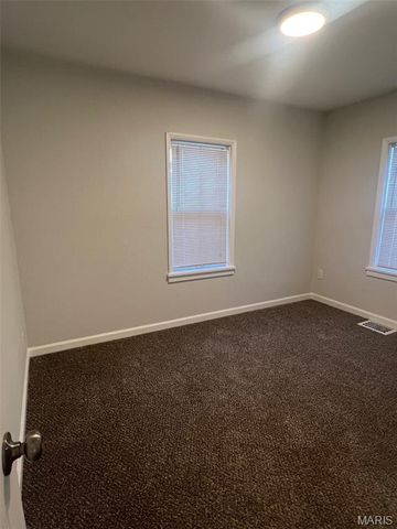 7113 Coronado Avenue, St Louis, MO 63116