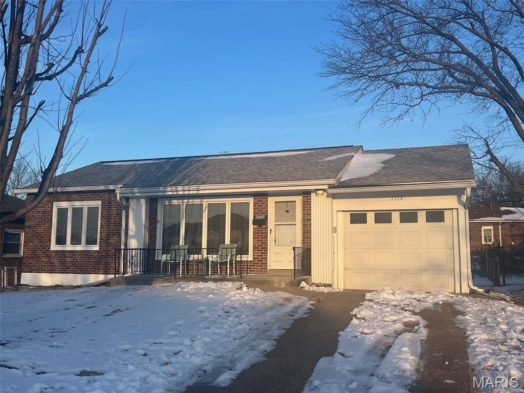 7113 Coronado Avenue, St Louis, MO 63116