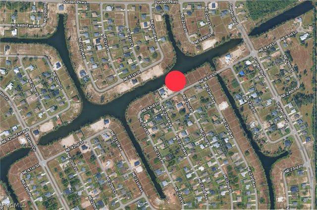 2211 NE 43rd LN, Cape Coral, FL 33909