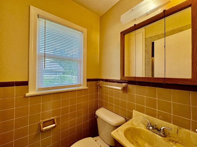 3222 N Holman Court, Midwest City, OK 73110