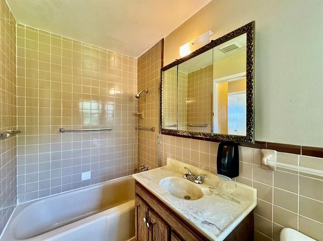 3222 N Holman Court, Midwest City, OK 73110