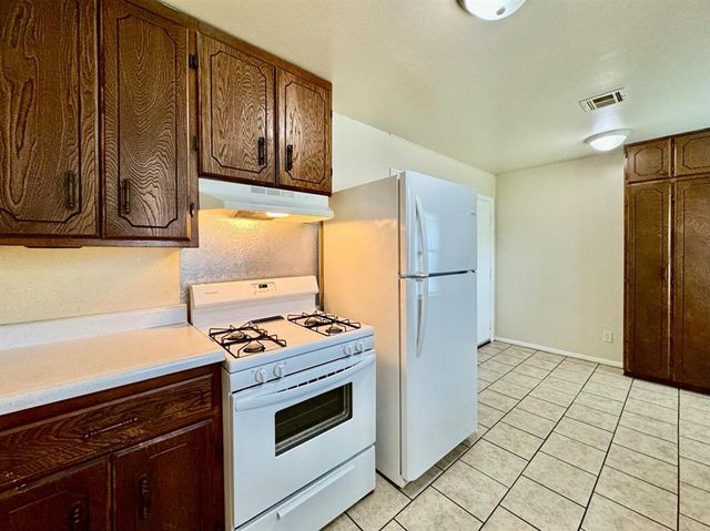 3222 N Holman Court, Midwest City, OK 73110