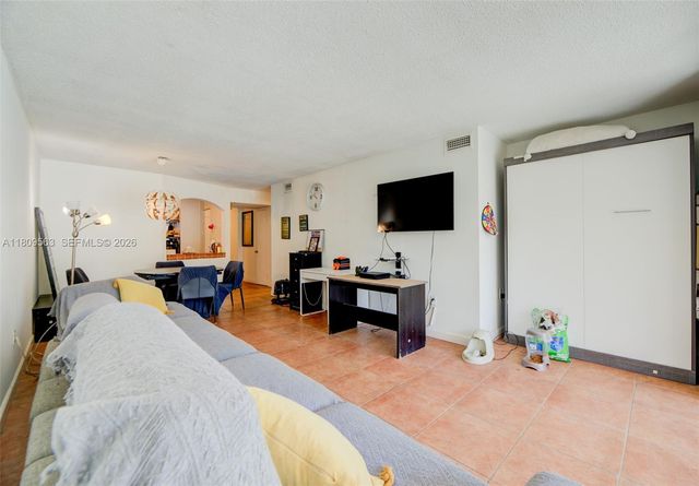 1770 NE 191st Street 3161, Miami, FL 33179