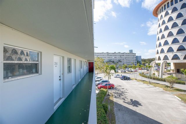 1770 NE 191st Street 3161, Miami, FL 33179