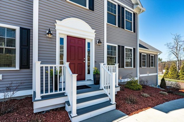 27 Scenic Drive, Manchester, NH 03104