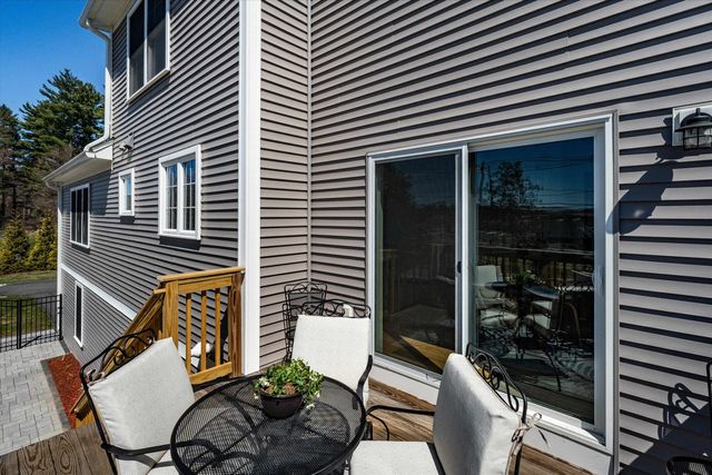 27 Scenic Drive, Manchester, NH 03104