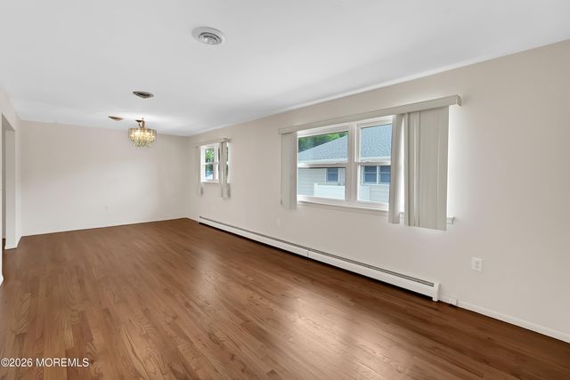 2117 Mount Hope Lane, Toms River, NJ 08753