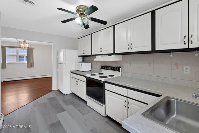 2117 Mount Hope Lane, Toms River, NJ 08753