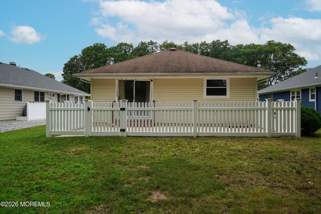 2117 Mount Hope Lane, Toms River, NJ 08753