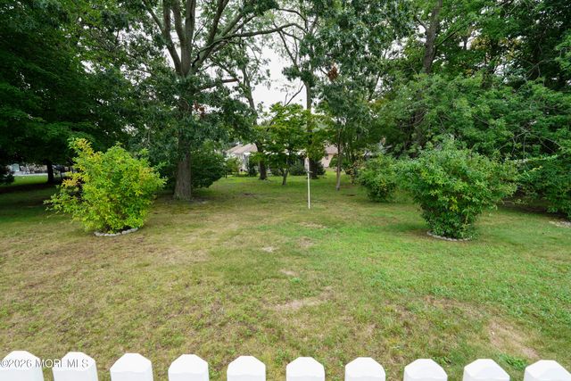 2117 Mount Hope Lane, Toms River, NJ 08753