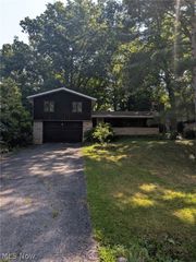 3791 Butterfield Drive, Akron, OH 44319