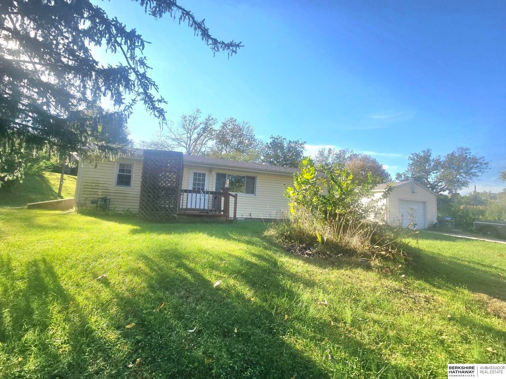 15104 ROCK BLUFF Avenue, Plattsmouth, NE 68048