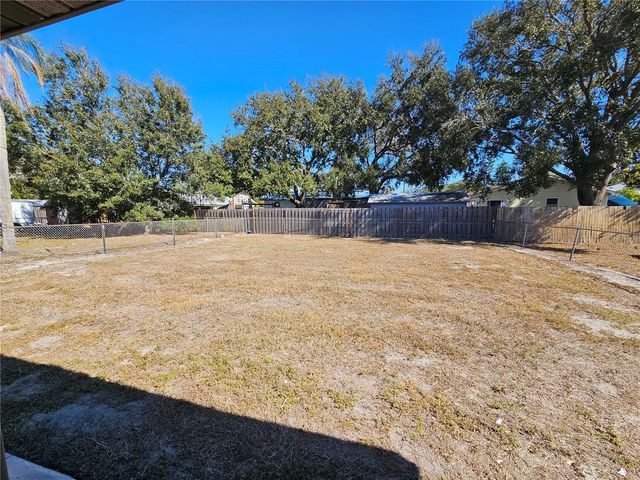 1011 BACON AVENUE, Sarasota, FL 34232