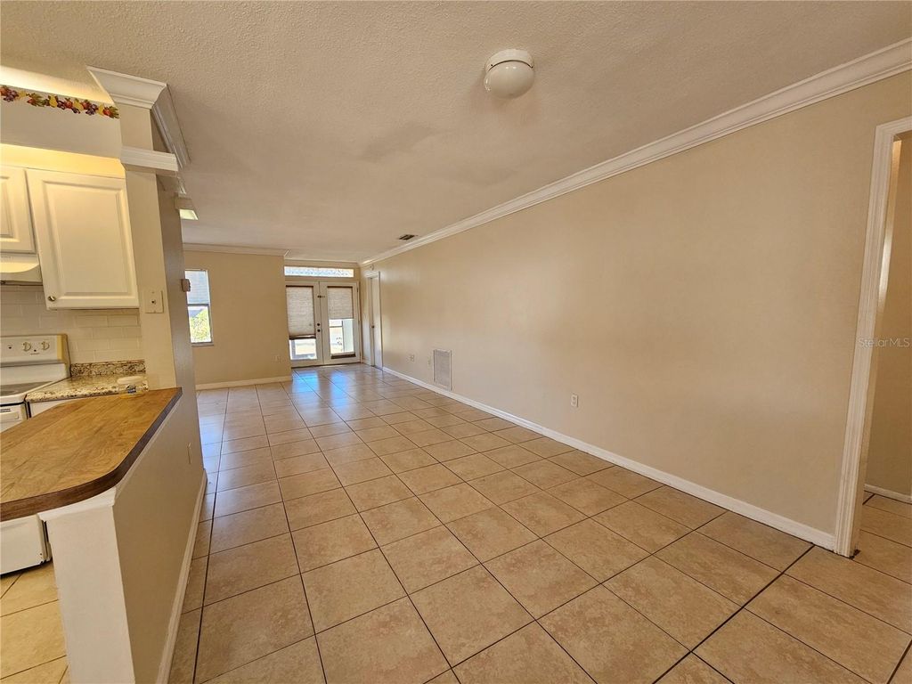 Image 12 of property listing at 1011 BACON AVENUE, Sarasota, FL 34232