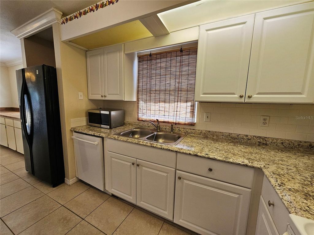 Image 20 of property listing at 1011 BACON AVENUE, Sarasota, FL 34232