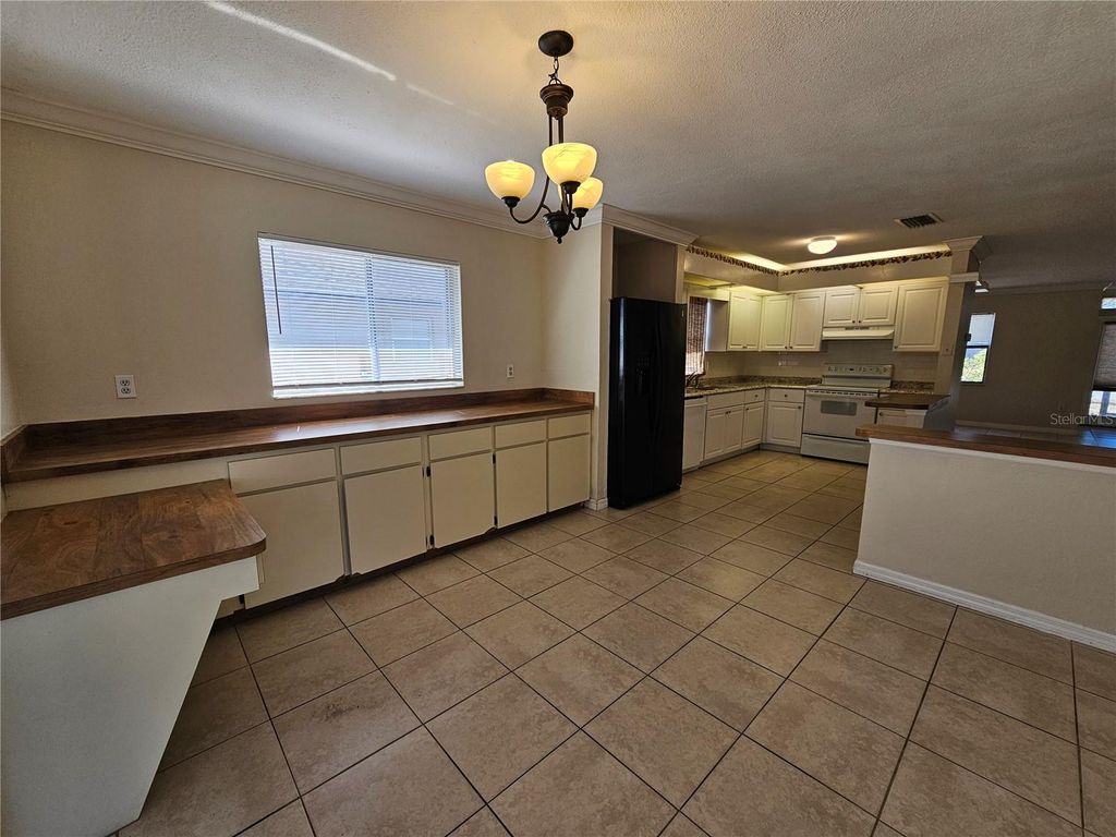 Image 25 of property listing at 1011 BACON AVENUE, Sarasota, FL 34232
