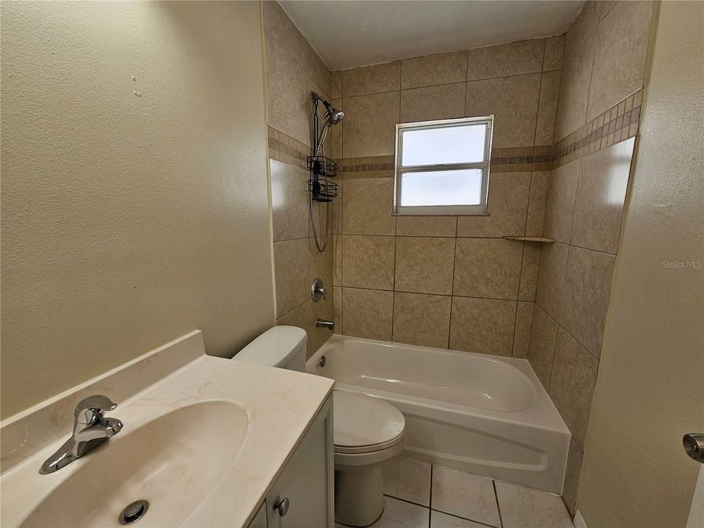 Image 35 of property listing at 1011 BACON AVENUE, Sarasota, FL 34232