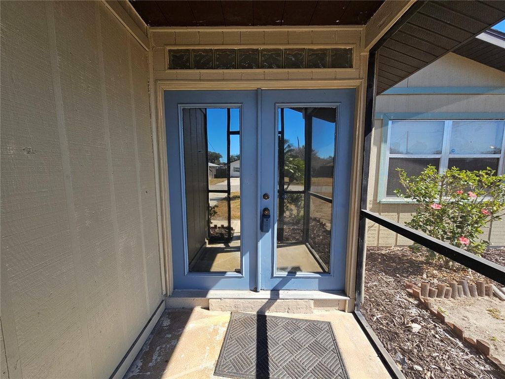 Image 55 of property listing at 1011 BACON AVENUE, Sarasota, FL 34232