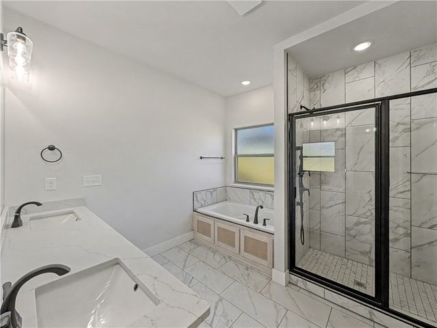 6906 Basswood Avenue, Bentonville, AR 72713