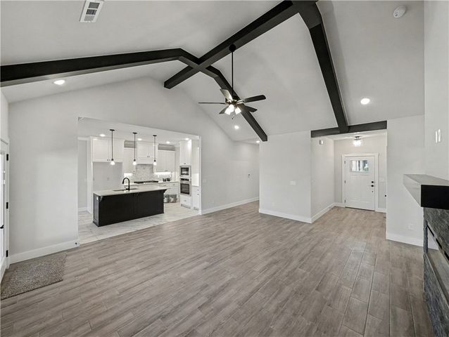 6906 Basswood Avenue, Bentonville, AR 72713