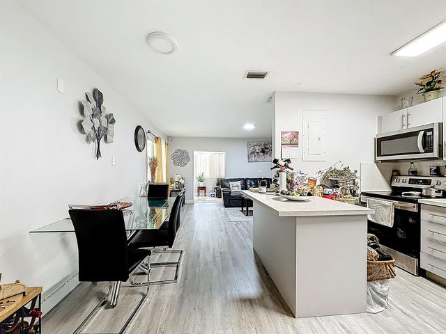 3020 NW 17th Street, Fort Lauderdale, FL 33311