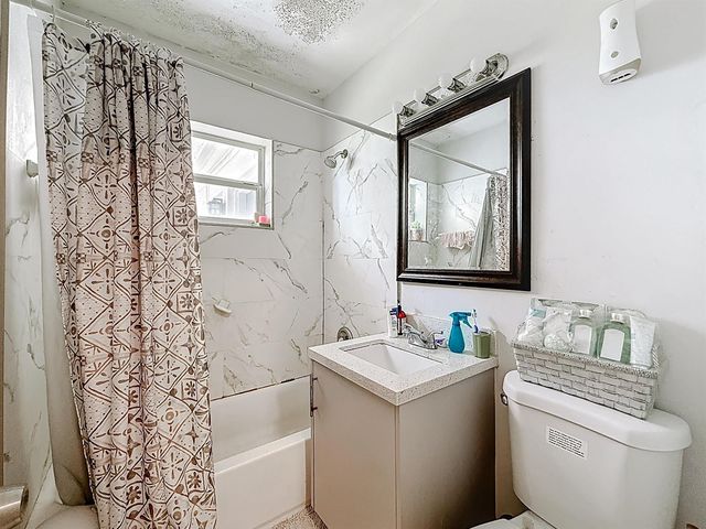 3020 NW 17th Street, Fort Lauderdale, FL 33311