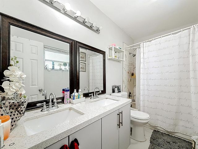 3020 NW 17th Street, Fort Lauderdale, FL 33311