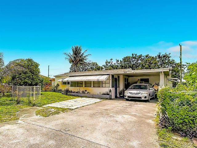 3020 NW 17th Street, Fort Lauderdale, FL 33311