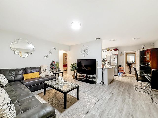 3020 NW 17th Street, Fort Lauderdale, FL 33311