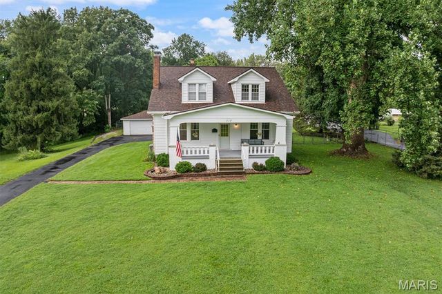 117 Wayland Avenue, Troy, IL 62294