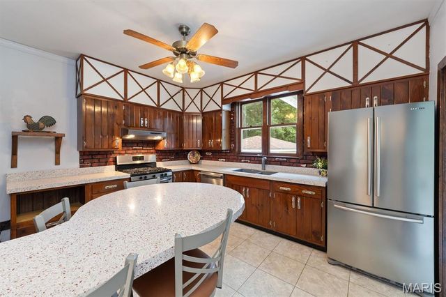 117 Wayland Avenue, Troy, IL 62294