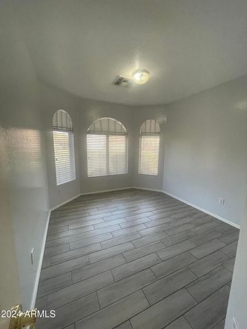 3201 E KERRY Lane, Phoenix, AZ 85050