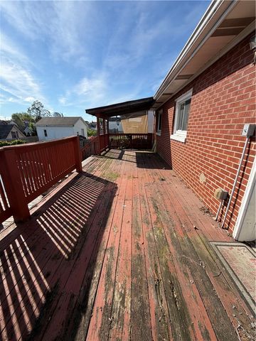 218 Meadow Ave, Charleroi Boro, PA 15022