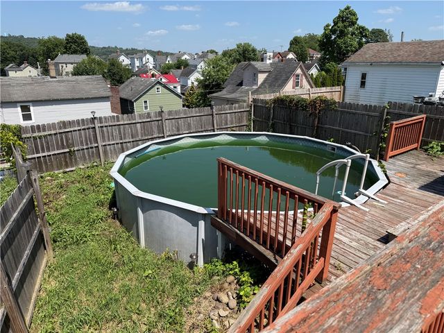 218 Meadow Ave, Charleroi Boro, PA 15022
