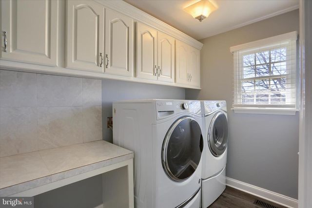 3819 DORSET DR, Mechanicsburg, PA 17050