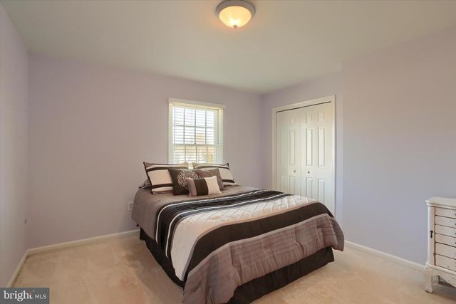 3819 DORSET DR, Mechanicsburg, PA 17050