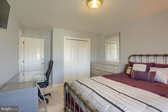 3819 DORSET DR, Mechanicsburg, PA 17050