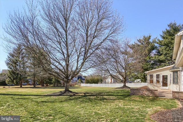 3819 DORSET DR, Mechanicsburg, PA 17050