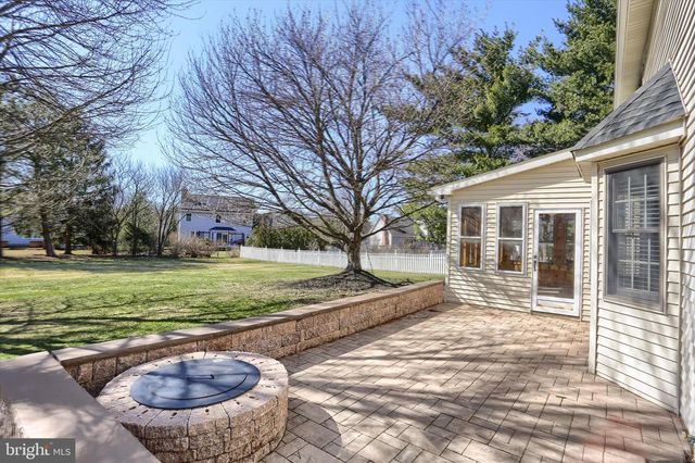 3819 DORSET DR, Mechanicsburg, PA 17050