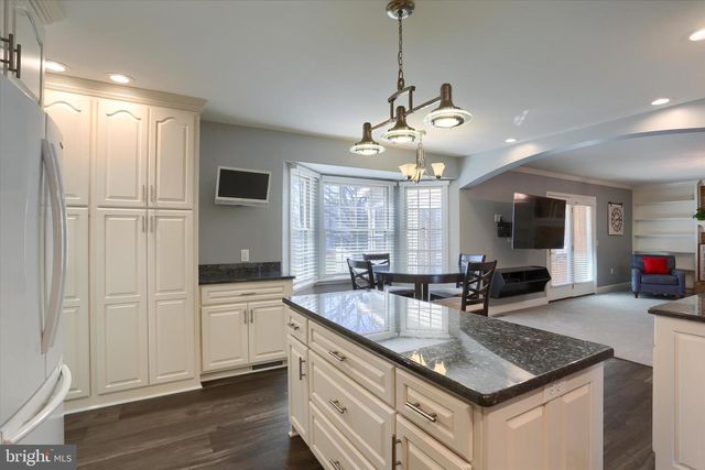 3819 DORSET DR, Mechanicsburg, PA 17050