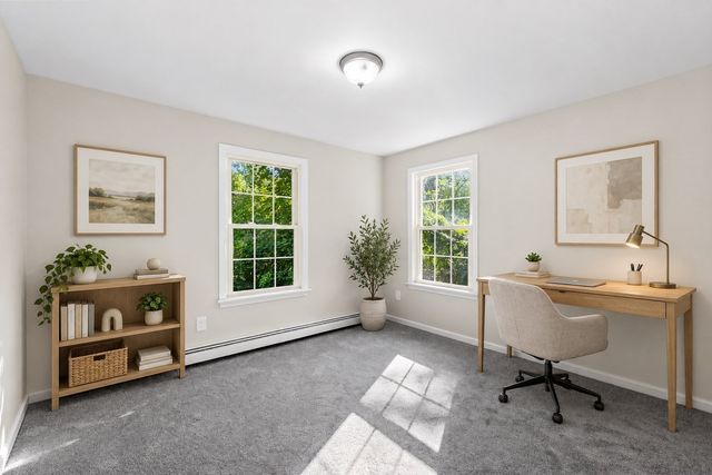 27 Westdale Ave, Seekonk, MA 02771