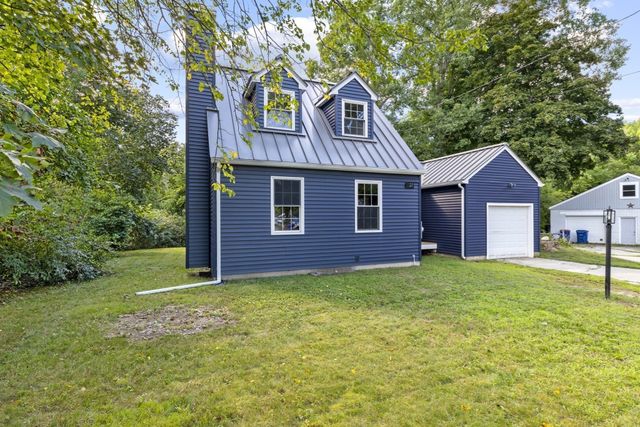 27 Westdale Ave, Seekonk, MA 02771