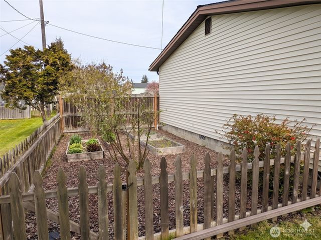 551 Kemp Street, Port Angeles, WA 98362